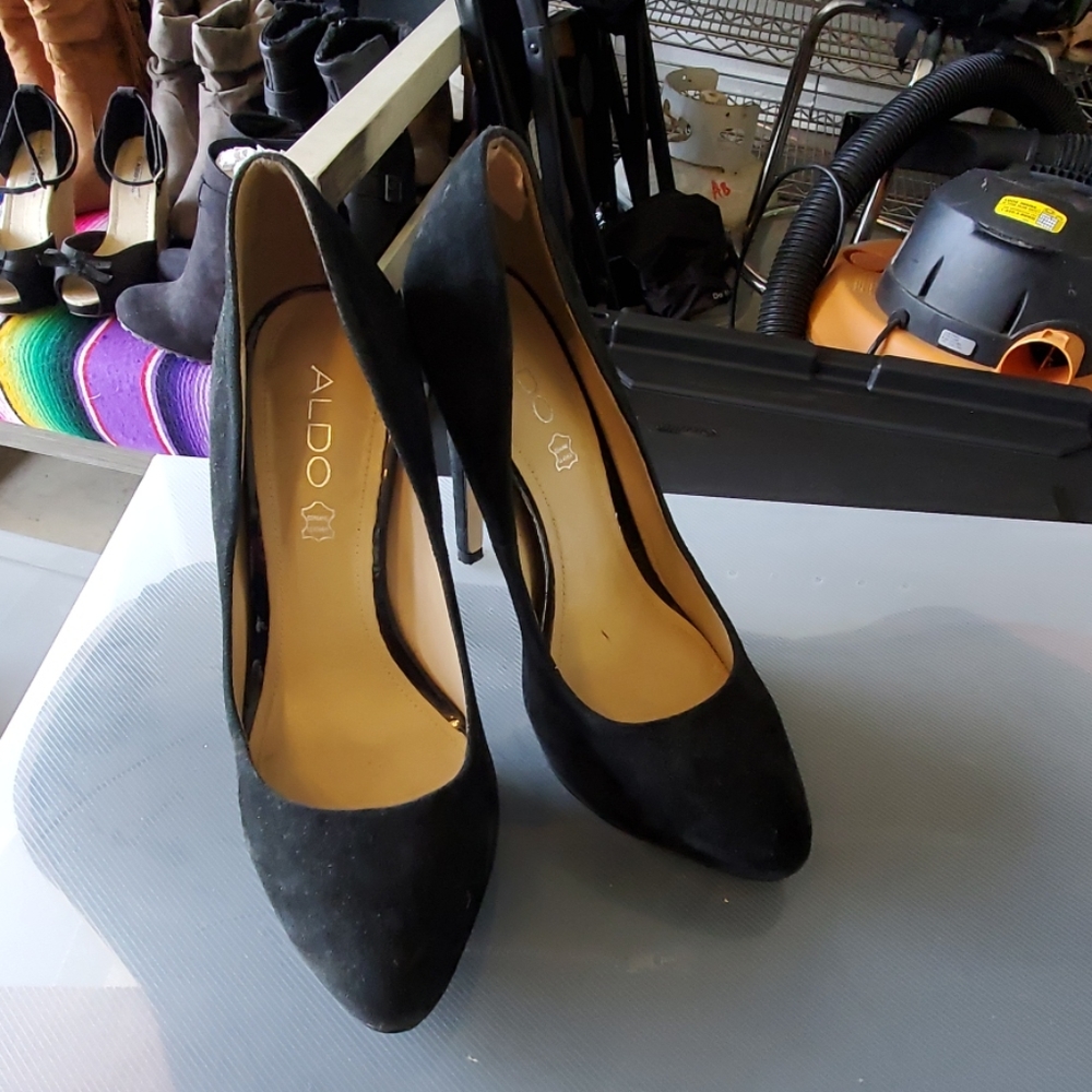 Aldo black pumps